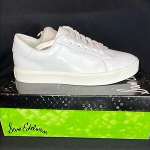 Sam Edelman White Sneakers Sleek Design Everyday Comfort